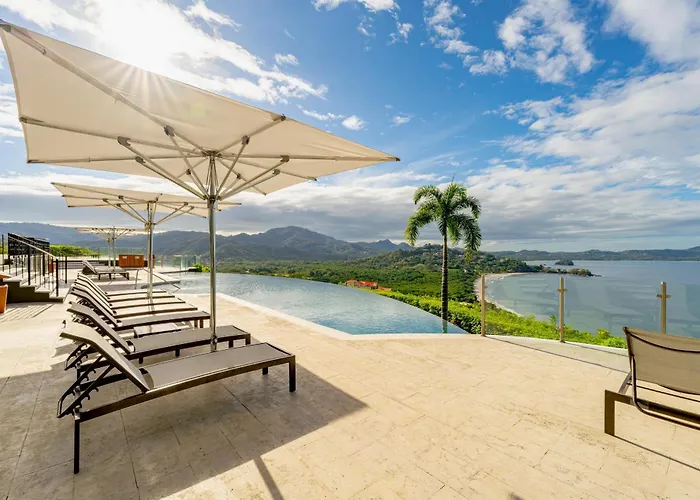 360 Splendor 105b Ocean View Condo- With Breakfast